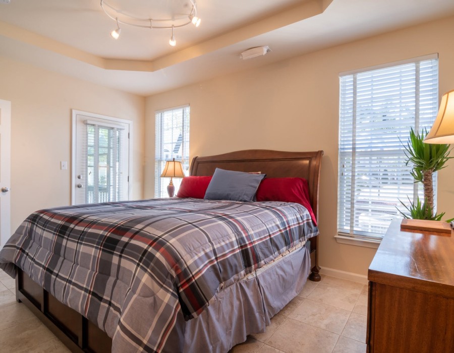 Master Room (The Heights)